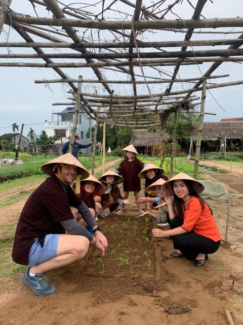 Farming with Farmers at ancient vegetable Village "Tra Que" - Practical planning for a smoother day