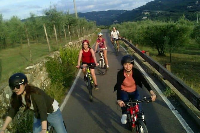 Fiesole: Tuscan Countryside Half Day E-Bike Tour & Farm visit - A four-person ride with real personal attention