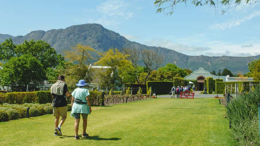 Franschhoek: An enchanting storytelling walk to 3 wine farms - Key details at a glance