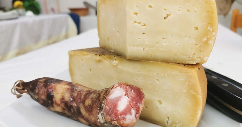 From Alghero: Farm to Table cooking experience in Montresta - Lunch with a local family