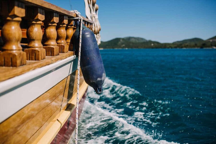 From Dubrovnik: Mali Ston Oysters Farm & Boat Experience - Practical tips for a smoother visit