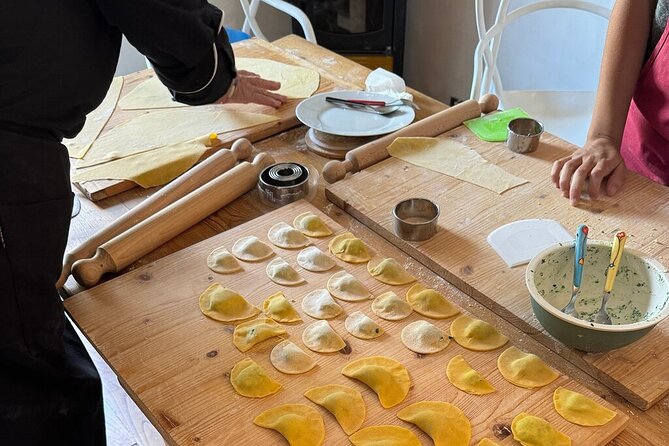 From Rome: Pasta Fresca Cooking Class in a Farmhouse with a Local - Why the small group size matters