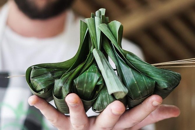 From Ubud: Authentic Bali Farm Cooking School & Organic Farm - The morning market gives the class its local flavor