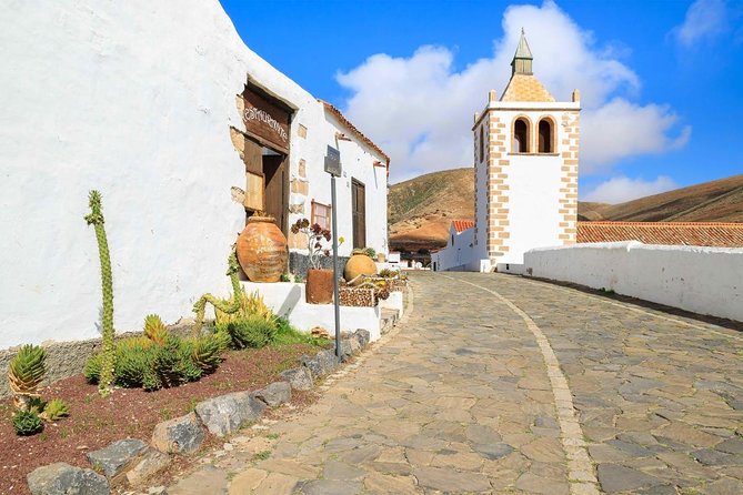 Fuerteventura Villages Caves and Farm Tour with Lunch from North - Five things to know before booking