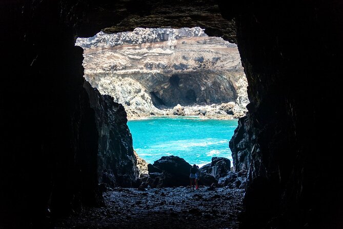 Fuerteventura Villages Caves and Farm Tour with Lunch from South - Pájara and the church with an unusual façade