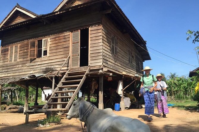 Full Day Siem Reap Farm Tour with Cooking Class and Monk Blessing - Cooking lunch with ingredients from the farm