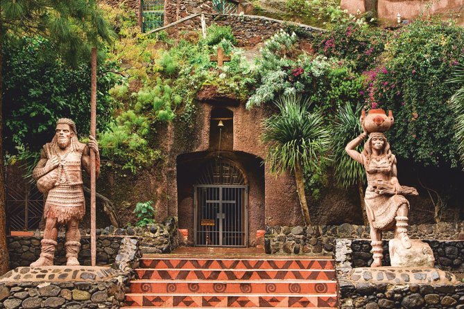 Full-Day Tour Exploring History, Nature and Aloe Vera Farm - Agüimes: Old Streets and Cave-Dwelling Culture