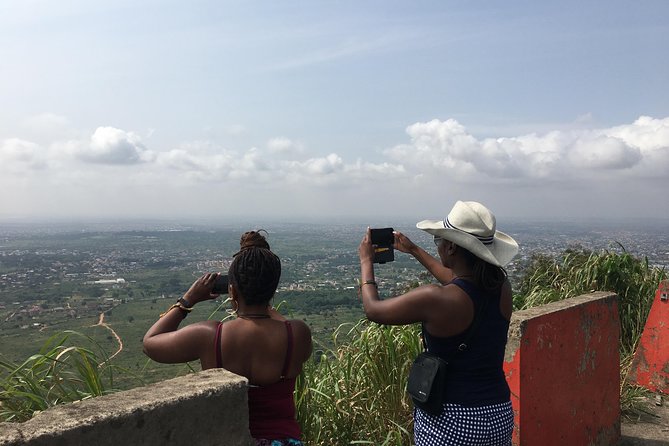 Ghana Eastern Explorer - Boti Falls, Aburi Gardens & Tetther Quarshie Cocoa Farm - Boti Falls and the Twin Cascades