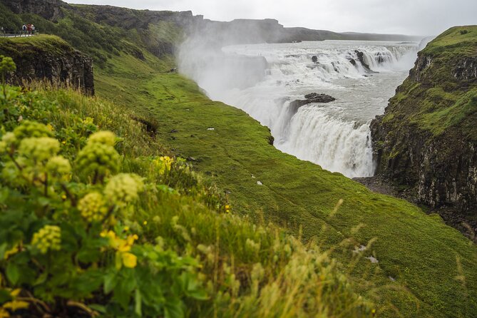 Golden Circle with Kerid Crater & Local Farm Visit in Small Group - Friðheimar’s greenhouse and Icelandic farming