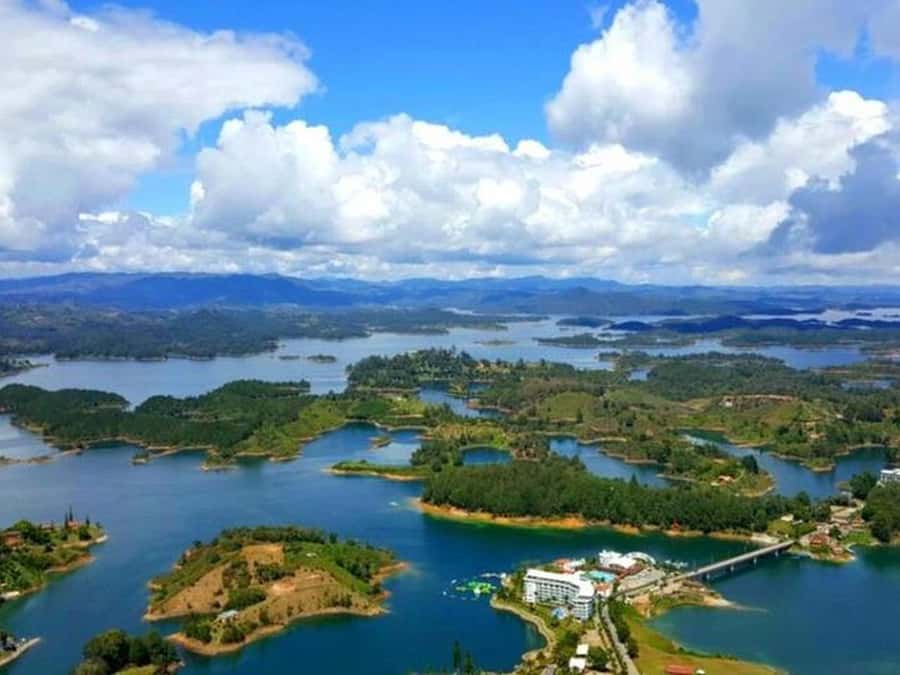 Guatapé & Coffee Farm, all in one day - How the guide affects the day