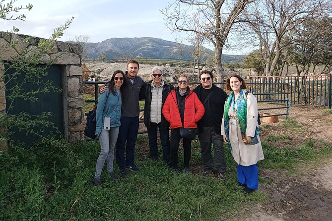 Half-Day Guided Tour to a bull farm in Madrid - Who will enjoy this half-day visit?