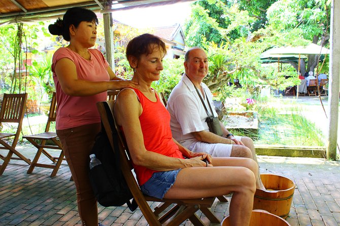 Half Day Ride Bike To The Farm and Cooking Activity with Foot Massage - Cooking lunch with a local family