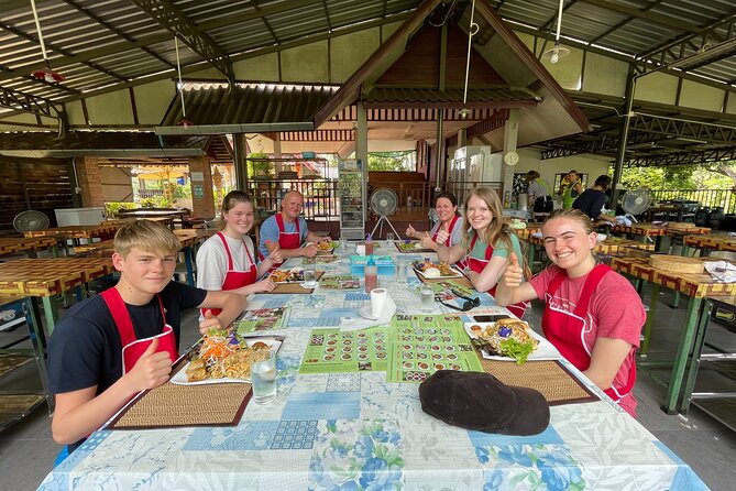Half-Day Thai Cooking Class at Organic Farm in Chiang Mai - Who will enjoy the farm setting most?