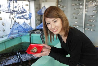 Hands-on Pearl Harvesting Workshop!