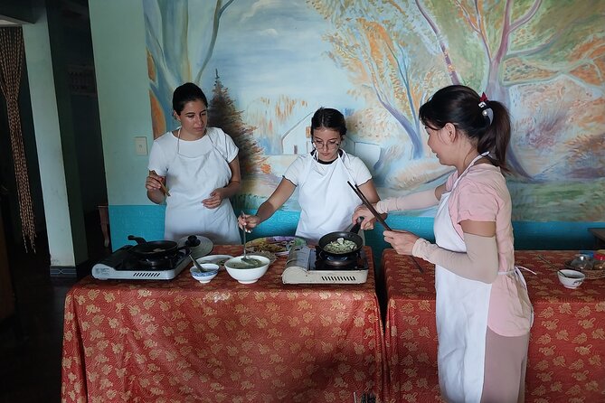 Hoi An Home Hosted Meal in Rice Farmer Home - Meeting a farming family at home