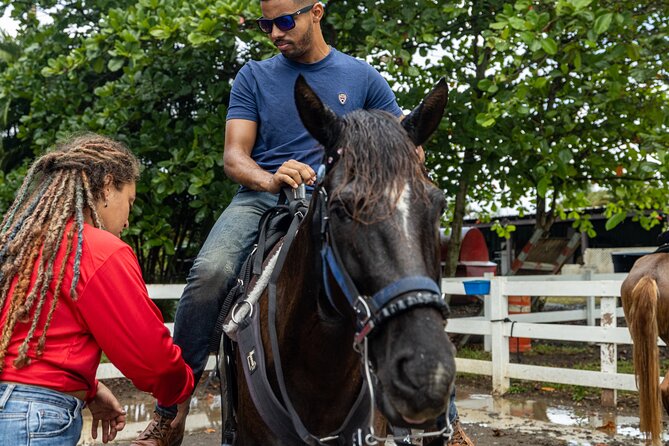 Horseback Riding Tour at Private Ranch - Guides who make the difference