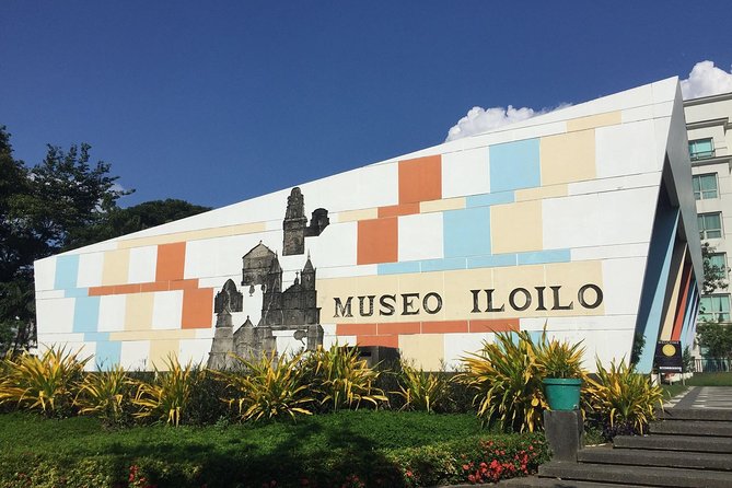 Iloilo City Tour (Garin Farm, Molo Mansion/Church, Vanishing Mansion) - Museo Iloilo: objects that widen the story