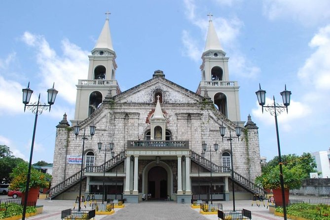 Iloilo City Tour (Garin Farm, Molo Mansion/Church, Vanishing Mansion) - What the private vehicle adds to the day