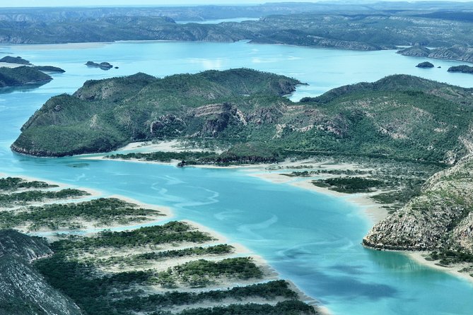 Incredible Islands Tour - Horizontal Falls & Cygnet Bay Pearl Farm - The Thousand Islands and Cygnet Bay Pearl Farm