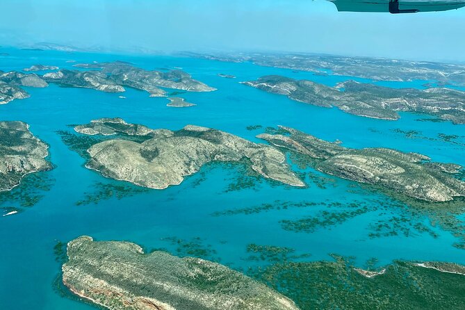 Incredible Islands Tour - Horizontal Falls & Cygnet Bay Pearl Farm - Cape Leveque, red cliffs, and time by the water