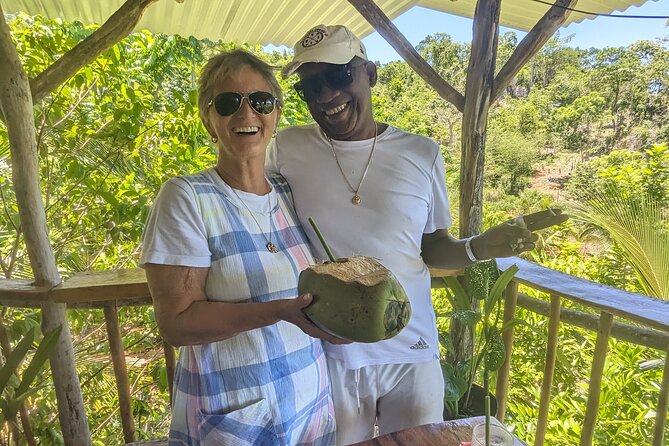 Jamaican Roots Tropical Farm Tour - Taste & Explore (Negril) 2hr - The fresh juice and fruit plate