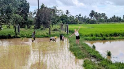 Kampot Private Tour: Pepper Farm, Salt Field & Secret Lake