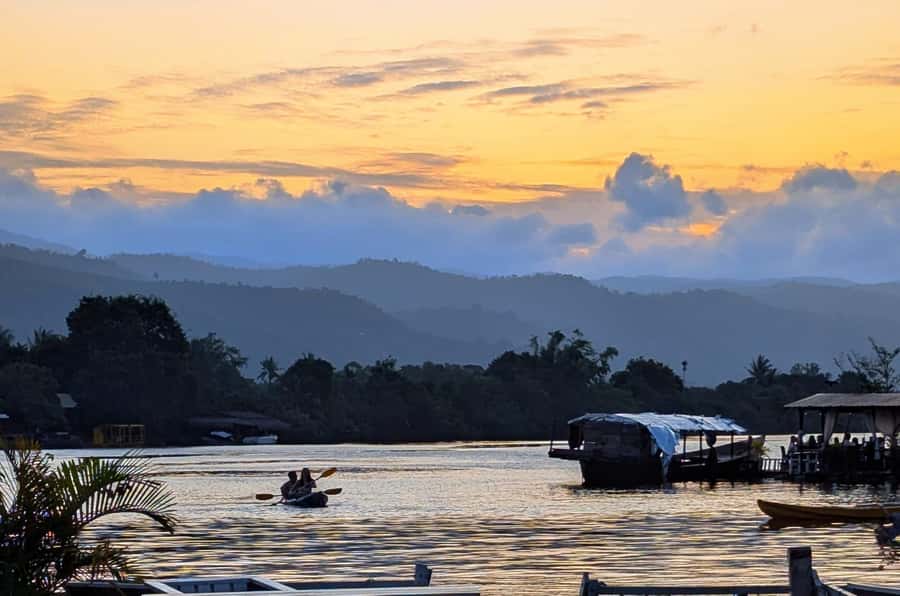 Kampot's Countryside & Kayak Tour, Pepper Farm include Lunch - Entering the cave and finding a sixth-century temple