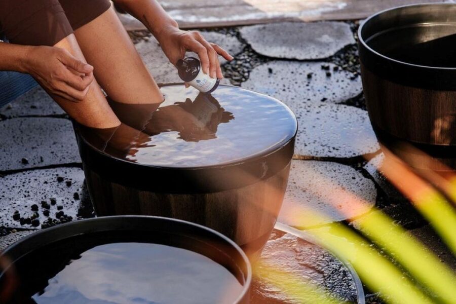 Kona Salt Farm: Deep Ocean Cold Water Mineral Foot Soak - The first shock of 48-degree water