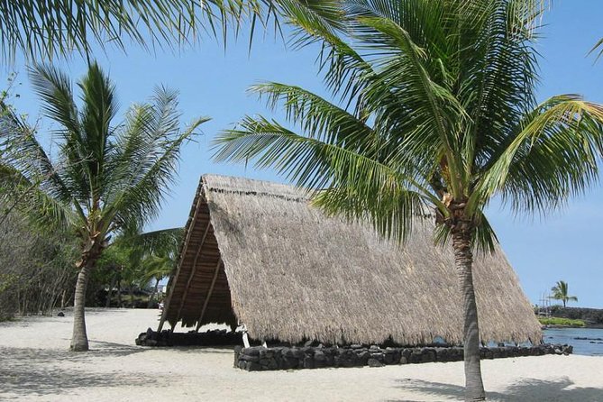 Kona Tour: Bee Farm, Kona Coffee, and National Historical Parks - The day begins with a southbound Kona drive