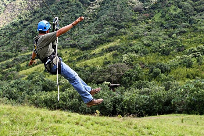 Kualoa Ranch - Zipline Tour - Safety equipment and the first instructions
