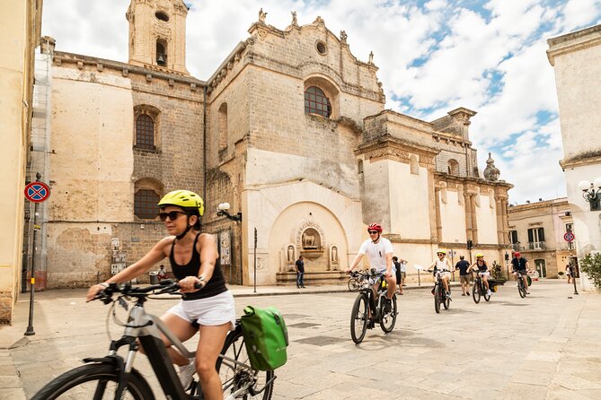 Lecce to Gallipoli E-Bike Tour with Swim, Farm Tasting +Taxi back - The private taxi back to Lecce