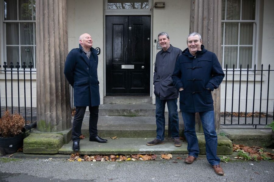 Liverpool: Music Icons Tour with 90s band 'The Farm' - Key points at a glance