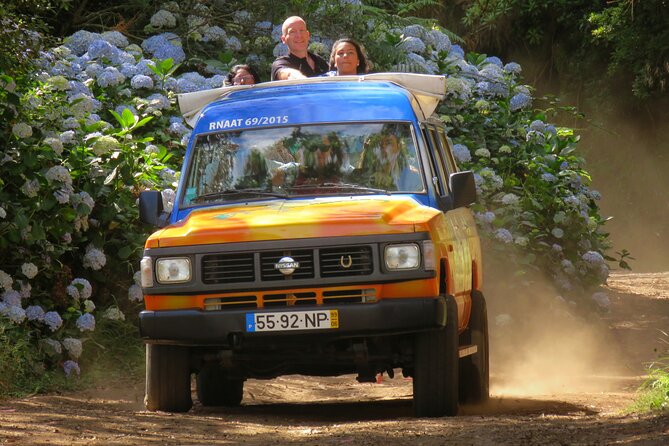 Local Farmers Market and 4WD Experience from Funchal - What the guide adds to the ride