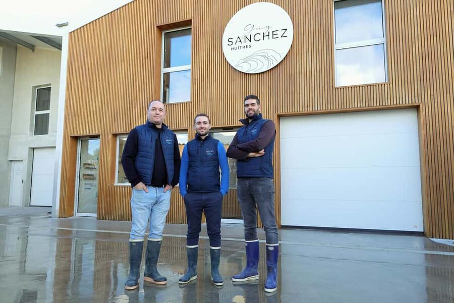 Loupian: Tour guide of our oyster farm and tasting - A family business with a personal point of view