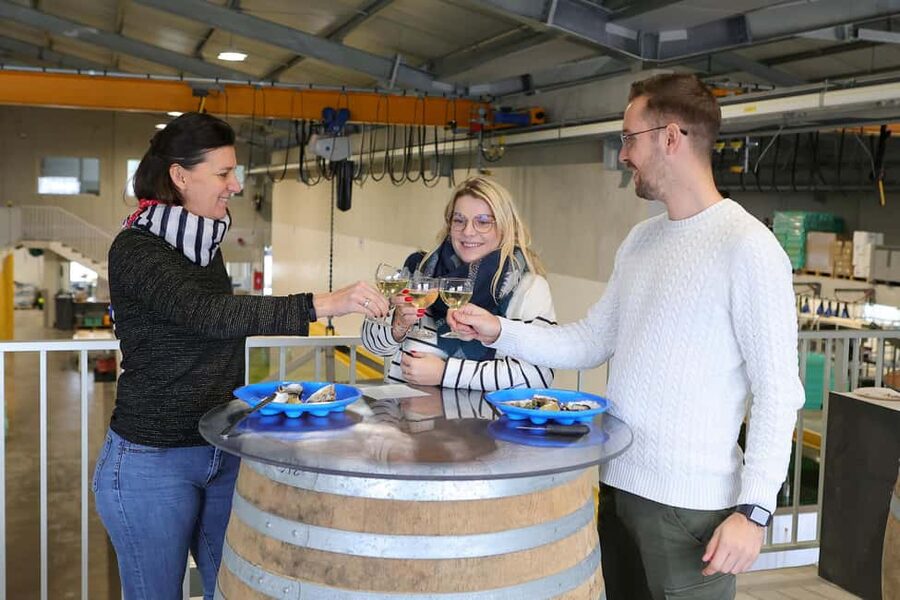Loupian: Tour guide of our oyster farm and tasting - Is $11 good value?