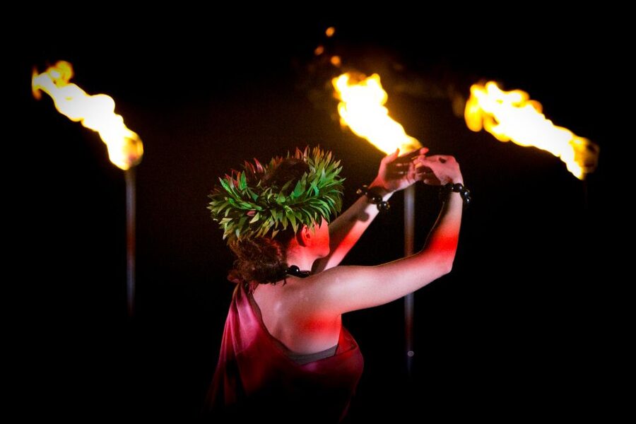 Maui: Feast at Mokapu Farm-to-Table Luau in Wailea - Weather and comfort on the lawn