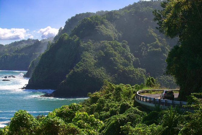 Maui: Road to Hana Adventure with Farm to Table Lunch - Hana Town and the return ride