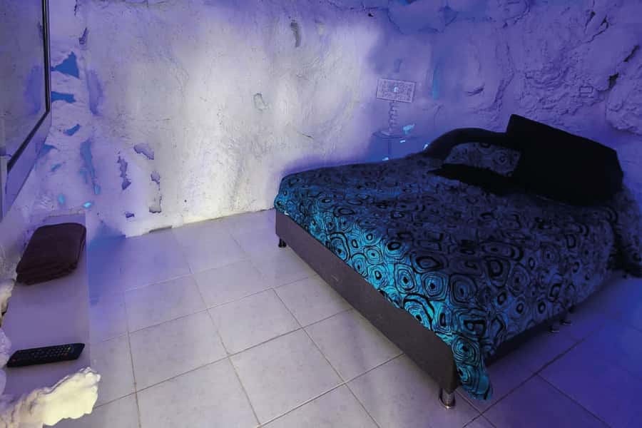 Medellin: Coffee Farm Tour & Spa with Overnight Glamping - The Arrival: Firelight and a City View