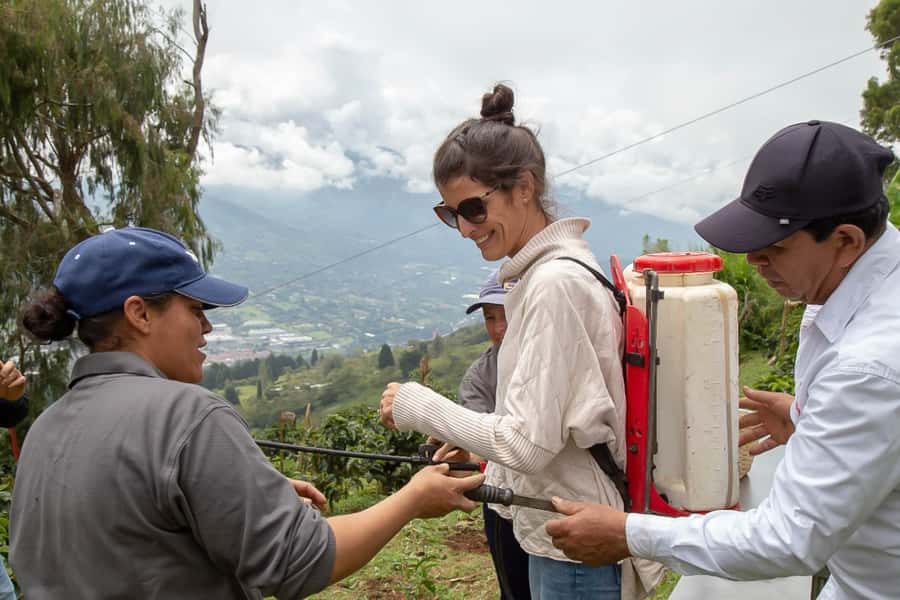 Medellin: Horseback Riding Coffee Farm Tour with Coffee Spa - Should You Book the Don Leandro Coffee Spa Tour?