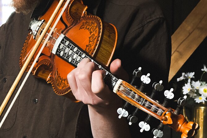 Music of the Fjord: Norwegian Folk at The Fjord Farm in Flåm - Booking timing and the non-refundable rule