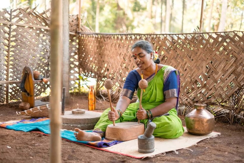 North Goa: Mulgao Village and Coconut Farming Experience - Mulgão Verde and the work behind coconut oil