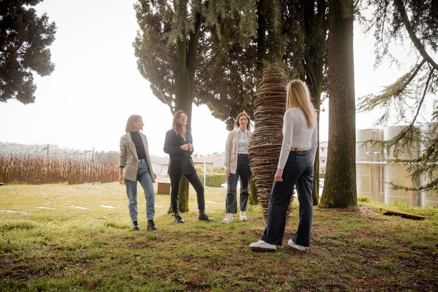 PARCO DELLA FILANDETTA WINE & ART FARM : ART&NATURE TOUR - Entering Parco della Filandetta in the Prosecco hills