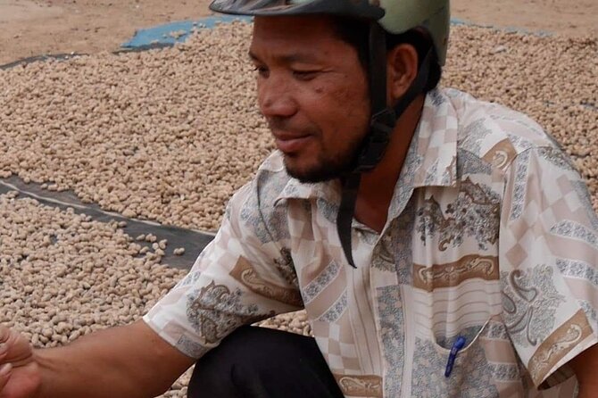 Pepper Farm Guided Tour, Kep/Crab Market, Salt Field &Secret Lake - Kep Beach and Krong Kaeb