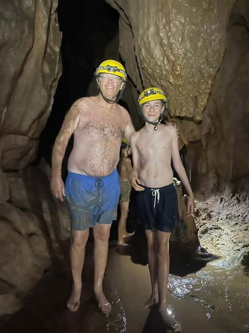Phong Nha - Paradise Cave & Dark Cave or Duck Farm in needed - The 40-minute trek to Paradise Cave