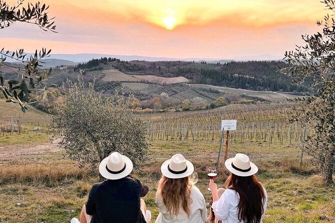 Pisa, Lucca & Cheese Farm with wine tasting Private Tour - Private transport and the value of the price