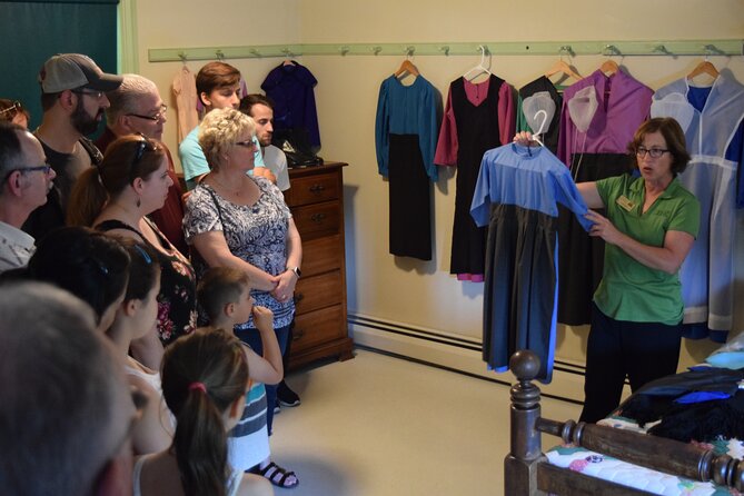 Premium Amish Country Tour including Amish Farm and House - Food, shopping, and seasonal planning