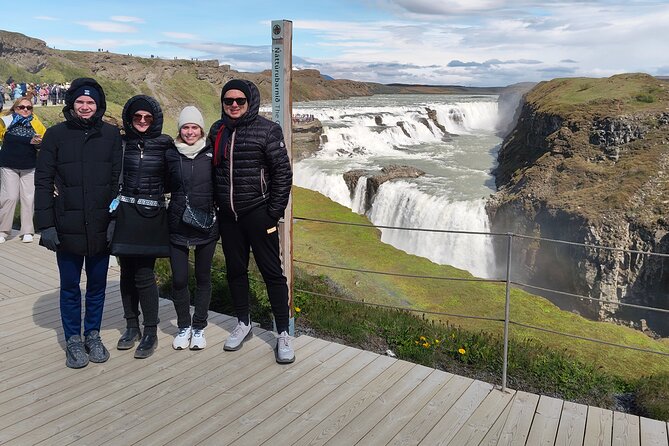 Private Golden Circle & Blue Lagoon Tour with Fridheimar Farm - Geysir and Strokkur: the reliable geothermal show