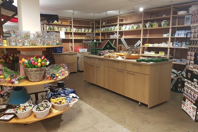 Private Tour of Simonehoeve Cheese Farm and Clog Factory - Who will enjoy this most?