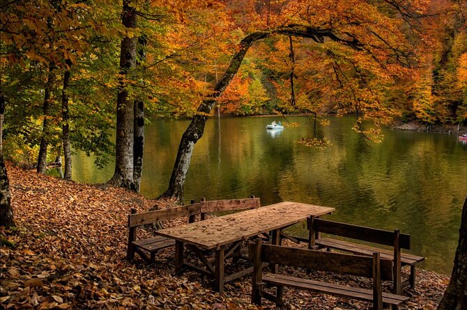 Private Tour to Sevan, Haghartsin, Lake Parz & Deer Farm - Lake Parz and the lighter side of Dilijan