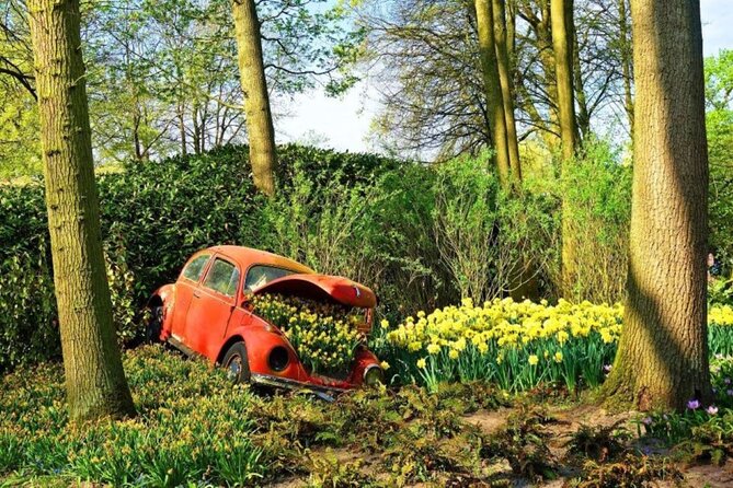 Private Tour to Tulips, Keukenhof, Windmills & Cheese Farm - Zaanse Schans: windmills, wooden shoes, and a change of pace
